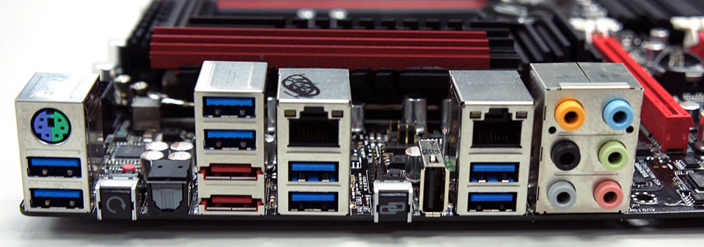 ASUS Maximus IV Extreme - 10 портов USB 3.0